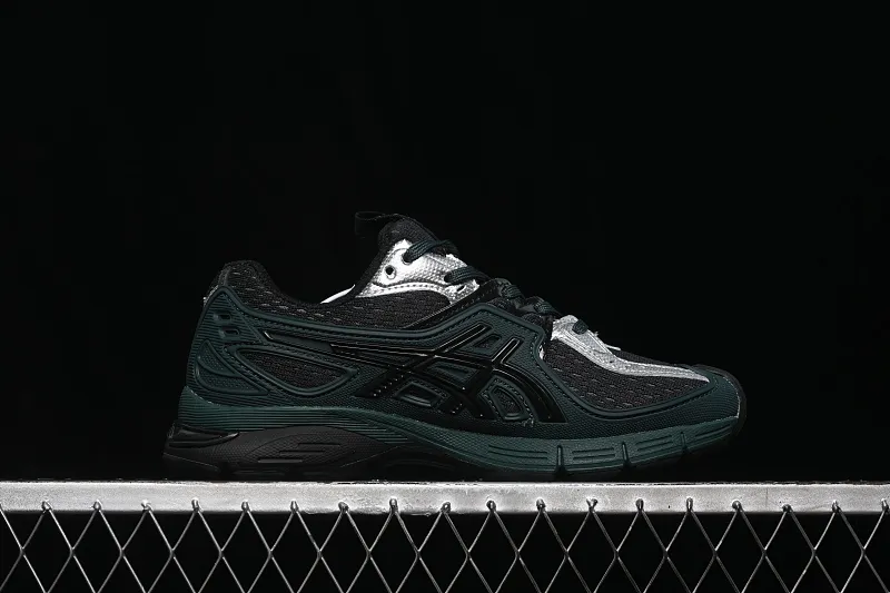 All Categories Asics Asics Series Asics UB12-S Gel-SD Lyte 1203A665-020